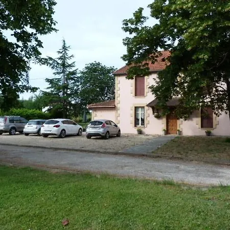 Le Pontet Konukevi *
