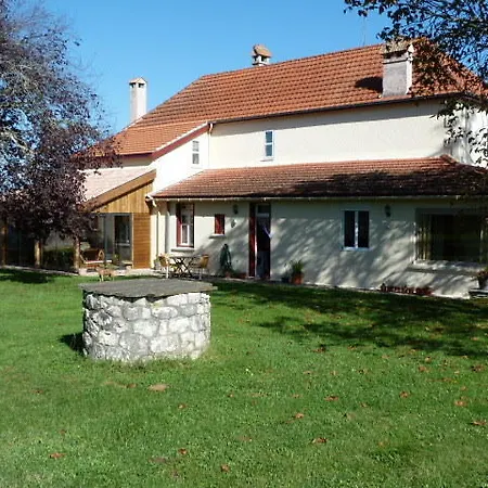 Le Pontet Konukevi *